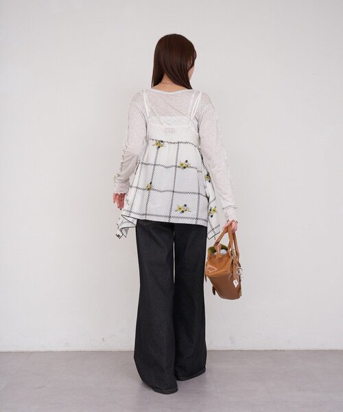 CIAOPANIC（チャオパニック）の「【She desires...】刺繍イレヘムチュニックキャミワンピース（ワンピース・レディース・ホワイト・ONE SIZE）」の11枚目の写真