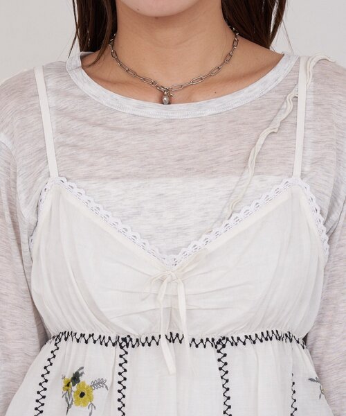 CIAOPANIC（チャオパニック）の「【She desires...】刺繍イレヘムチュニックキャミワンピース（ワンピース・レディース・ホワイト・ONE SIZE）」の4枚目の写真