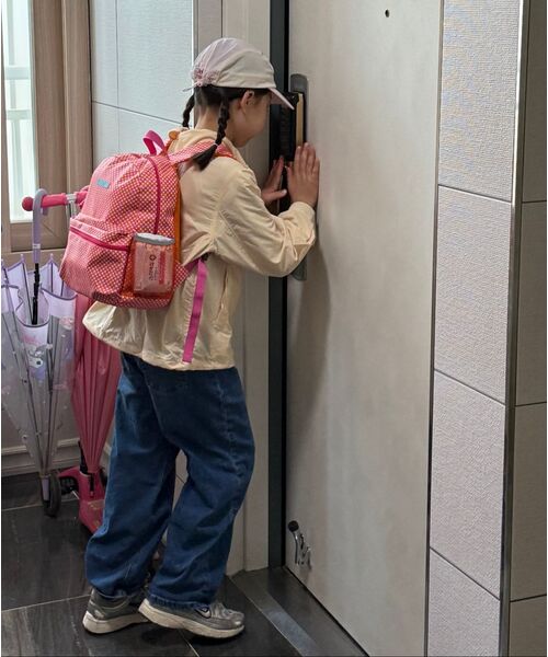 MUSINSA STANDARD KIDS（ムシンサスタンダードキッズ）の「エクストラワイドデニムパンツ [ミディアムインディゴ]（デニムパンツ・レディース・その他・110/120/130/140/150/160）」の7枚目の写真