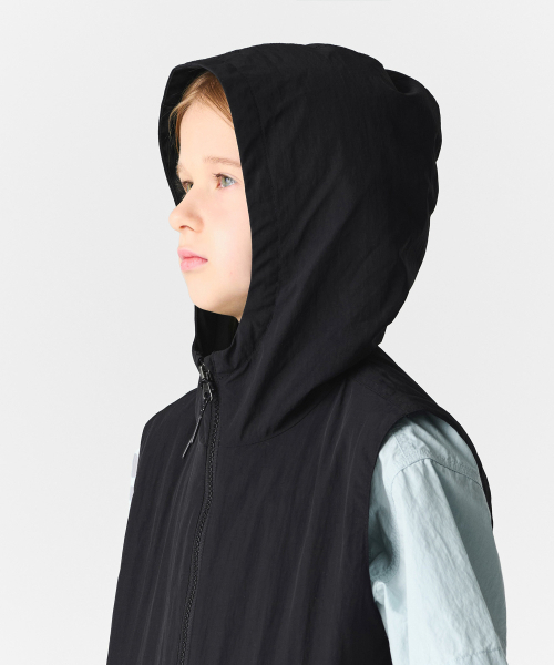 MUSINSA STANDARD KIDS（ムシンサスタンダードキッズ）の「[シティレジャー] フードパーカーベスト [ブラック]（ベスト・レディース・その他・100/110/120/130/140/150/160）」の5枚目の写真