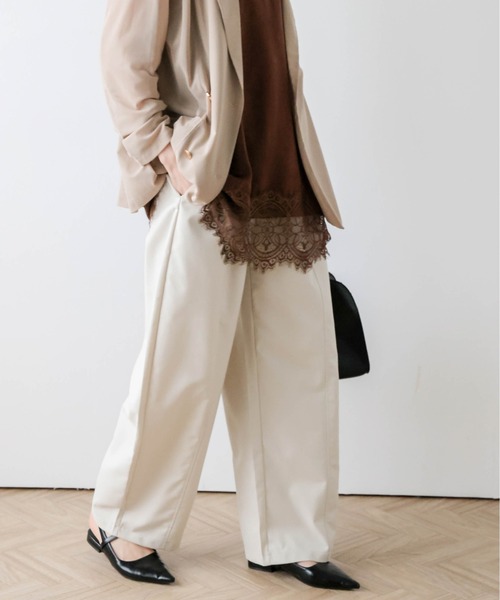 AMELY(エミリー)の「カーブシルエット スラックスパンツ(スラックス・レディース・グレー/ブラック/ベージュ/キナリ・L/M)」の1枚目の写真