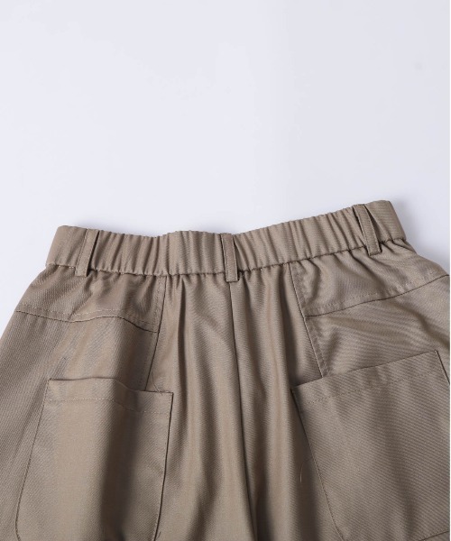AMELY(エミリー)の「カーブシルエット スラックスパンツ(スラックス・レディース・グレー/ブラック/ベージュ/キナリ・L/M)」の8枚目の写真