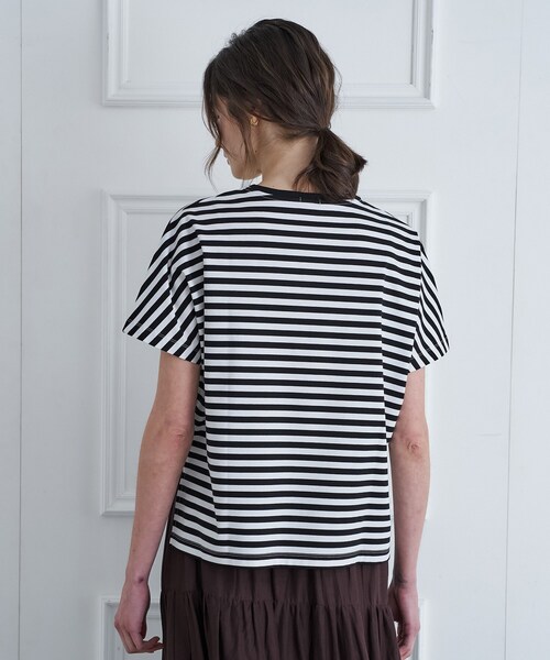 DRESSTERIOR(ドレステリア)の「【接触冷感/抗菌防臭/消臭】アイスクリアコットンドルマンスリーブボーダーTシャツ(Tシャツ/カットソー・レディース・ブラック系2・38/36/34)」の5枚目の写真