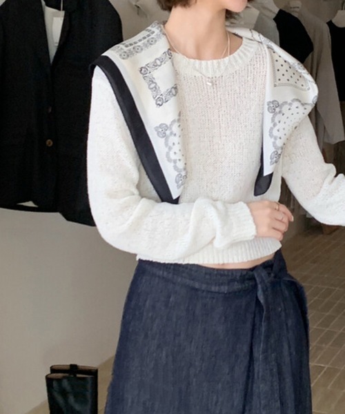 Songe(ソンジュ)の「ラウンドネッククロップド丈バックリボンニットトップス(ニット/セーター・レディース・グレー/ブラック/ホワイト・FREE)」の10枚目の写真
