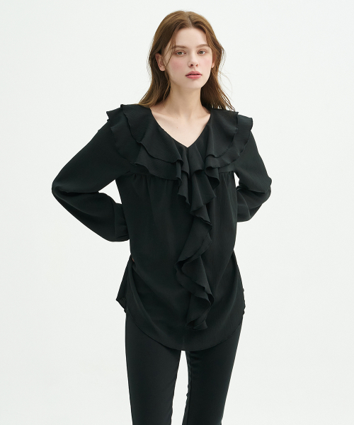 MICANE(ミケーネ)の「マリポサリングルラッフルブラウス(シャツ/ブラウス・レディース・クリーム/ブラック・LARGE/MEDIUM/SMALL/X-LARGE)」の10枚目の写真