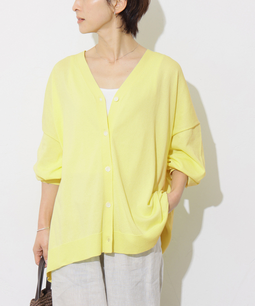 JOURNAL STANDARD relume(ジャーナルスタンダード レリューム)の「【MULTI FUNC+】UVカット / 接触冷感 / ドライタッチVネックカーディガン(カーディガン/ボレロ・レディース・ブラック/カーキ/ホワイト系その他/イエロー・FREE)」の4枚目の写真