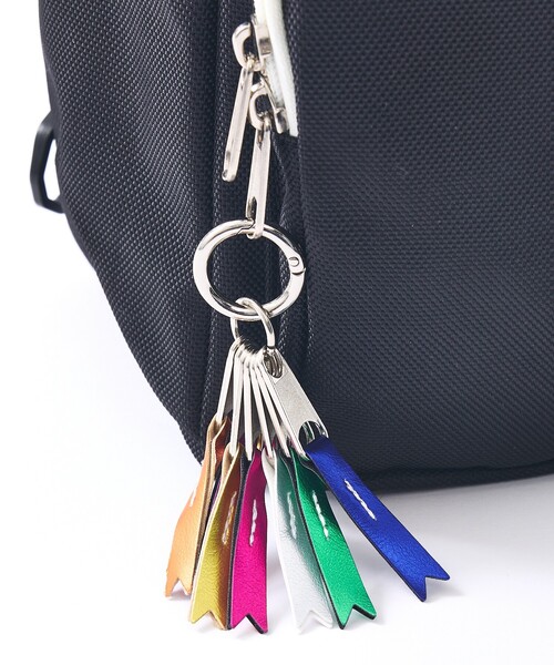 cheek(BAG)(チーク)の「【cheek】1680body bag ネオンカラー ナイロン ボディバッグ 撥水 軽量(ショルダーバッグ・レディース・グレー/ホワイト/パープル/ブラック・フリー)」の18枚目の写真