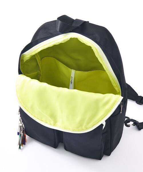 cheek(BAG)(チーク)の「【cheek】1680body bag ネオンカラー ナイロン ボディバッグ 撥水 軽量(ショルダーバッグ・レディース・グレー/ホワイト/パープル/ブラック・フリー)」の20枚目の写真