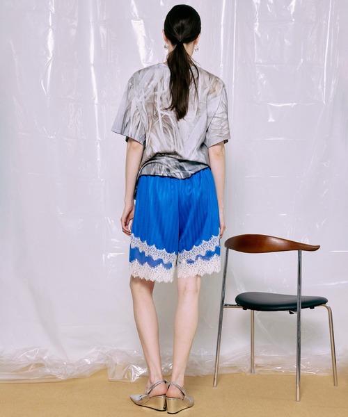 MAISON SPECIAL(メゾンスペシャル)の「Shadow Stripe Lace Shorts/シャドーストライプレースショートパンツ(その他パンツ・レディース・ホワイト/ブルー/ブラック・38/36)」の6枚目の写真