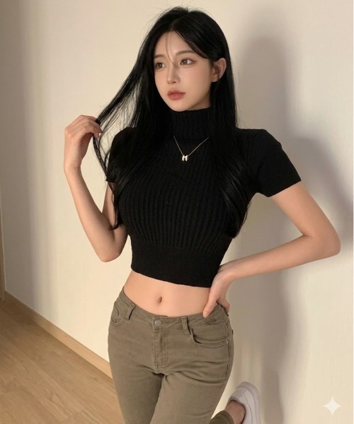 NoBelle(ノベル)の「タイトサマーニット ハイネックハイウエスト(Tシャツ/カットソー・レディース・ホワイト/ブラック/グレー・FREE)」の8枚目の写真