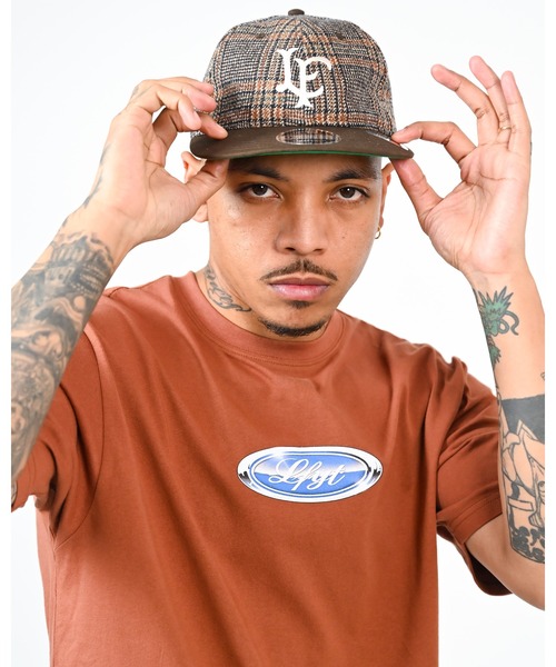 LFYT(エルエフワイティー)の「LFYT ラファイエット - AUTO EMBLEM TEE 半袖Tシャツ LS260103(Tシャツ/カットソー・メンズ・ブラック/Brick/ホワイト・LARGE/X-LARGE/MEDIUM/XX-LARGE/SMALL)」の13枚目の写真