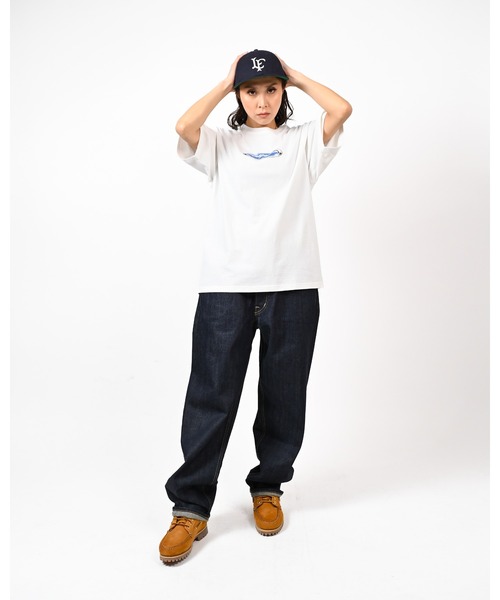 LFYT(エルエフワイティー)の「LFYT ラファイエット - AUTO EMBLEM TEE 半袖Tシャツ LS260103(Tシャツ/カットソー・メンズ・ブラック/Brick/ホワイト・LARGE/X-LARGE/MEDIUM/XX-LARGE/SMALL)」の14枚目の写真