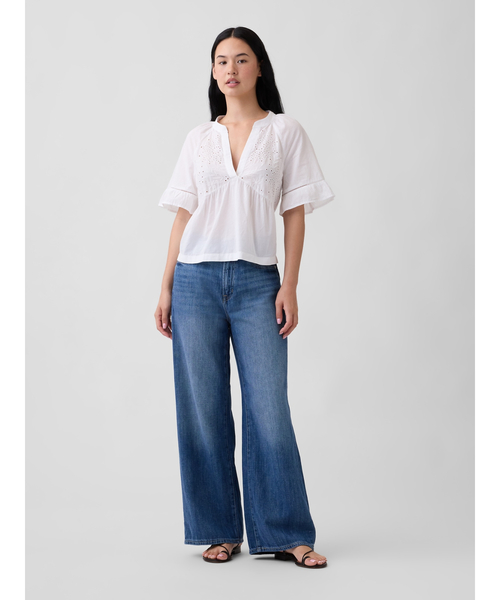 GAP（ギャップ）の「リラックスフィット アイレット トップス（シャツ/ブラウス・レディース・ホワイト・M/L/S/XXS/XS）」の3枚目の写真