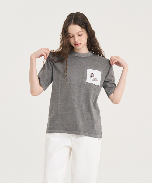 LEVHEARTED(レブハティッド)の「ジオコソ 半袖Tシャツ - グレー(Tシャツ/カットソー・レディース・チャコールグレー・FREE)」の3枚目の写真