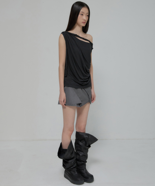 FLAREUP（フレアアップ）の「Braided Drape One-Shoulder Top (FL-140_Black)（Tシャツ/カットソー・レディース・ブラック・OS）」の6枚目の写真