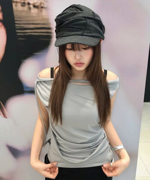 FLAREUP（フレアアップ）の「Braided Drape One-Shoulder Top (FL-140_Black)（Tシャツ/カットソー・レディース・ブラック・OS）」の4枚目の写真