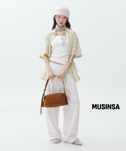 MUSINSA STANDARD WOMAN（ムシンサスタンダードウーマン）の「ウィメンズオーバーサイズクリンクルチェック半袖シャツ[レモン]（シャツ/ブラウス・レディース・その他・X-SMALL/SMALL/MEDIUM/LARGE）」の8枚目の写真
