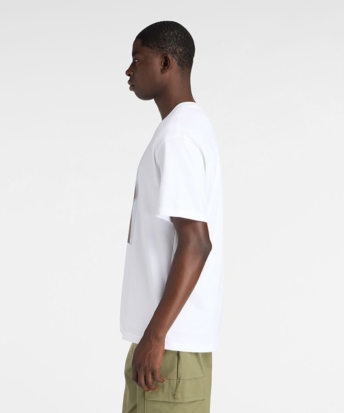 NEW BALANCE(ニューバランス)の「NB GREYフォトTシャツブラウン(Tシャツ/カットソー・メンズ・ホワイト・XX-LARGE/X-LARGE/LARGE/MEDIUM/SMALL)」の2枚目の写真