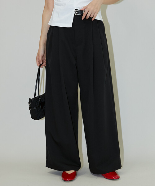 PUBLUX(パブリュクス)の「PUBLUX/パブリュクス 2タック スラックス パンツ 限定展開(その他パンツ・レディース・グレー/ブラウン/ブラック・MEDIUM/SMALL)」の2枚目の写真