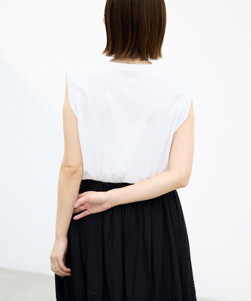 IENA(イエナ)の「ATON/エイトン FRESCA SINGLEJERSEY NS ノースリーブ(Tシャツ/カットソー・レディース・ブラック系その他/ピンク系その他/ホワイト/ブラウン・FREE)」の19枚目の写真