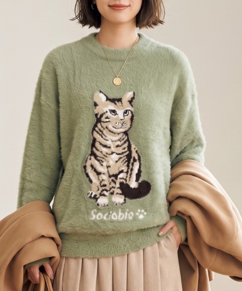 Belta attrice(ベルタアトリーチェ)の「猫 ジャガード ふわふわシャギーニット オーバーサイズ プルオーバー/クルーネック 秋冬(ニット/セーター・レディース・ベージュ/マスタード/ダークブラウン/グリーン/ブルー・FREE)」の15枚目の写真