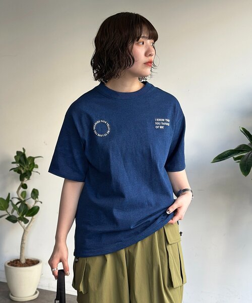 CPCM(シーピーシーエム)の「カットデニム胸刺繍T(Tシャツ/カットソー・レディース・サックスブルー/ブラック/ブルー・SMALL/MEDIUM/LARGE)」の3枚目の写真
