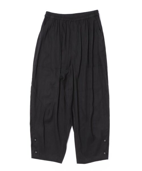 SUPER HAKKA（スーパーハッカ）の「麻レーヨンストレッチ　オーバルパンツ（オフホワイトのみ裏地付き）（その他パンツ・レディース・ベージュ/ブラック/オフホワイト・S/M）」の2枚目の写真