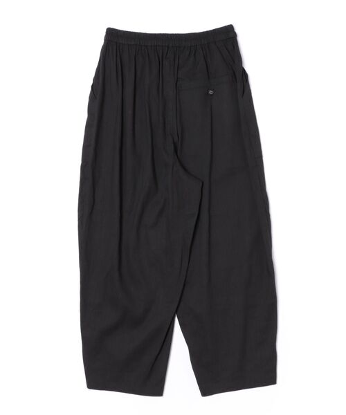 SUPER HAKKA（スーパーハッカ）の「麻レーヨンストレッチ　オーバルパンツ（オフホワイトのみ裏地付き）（その他パンツ・レディース・ベージュ/ブラック/オフホワイト・S/M）」の4枚目の写真