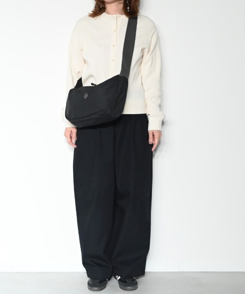 CLEDRAN（クレドラン）の「【軽量ナイロン×牛革】CL3998 ARU WIDE BELT SHOULDER（ショルダーバッグ・レディース・グレー/ブラック×ブラック/グレイッシュベージュ/ブラック×グレー・FREE）」の17枚目の写真