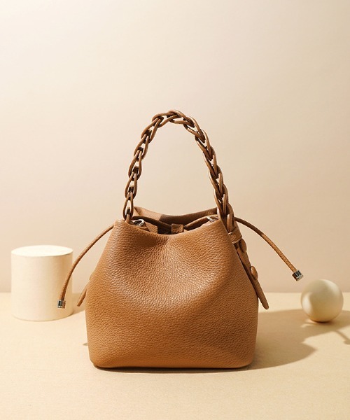 NiiNa(ニーナ)の「【NiiNa】【高品質牛革】2wayスクエアレザースモール編み込みハンドルバッグ(ショルダーバッグ・レディース・カーキ/ブラウン・FREE)」の2枚目の写真