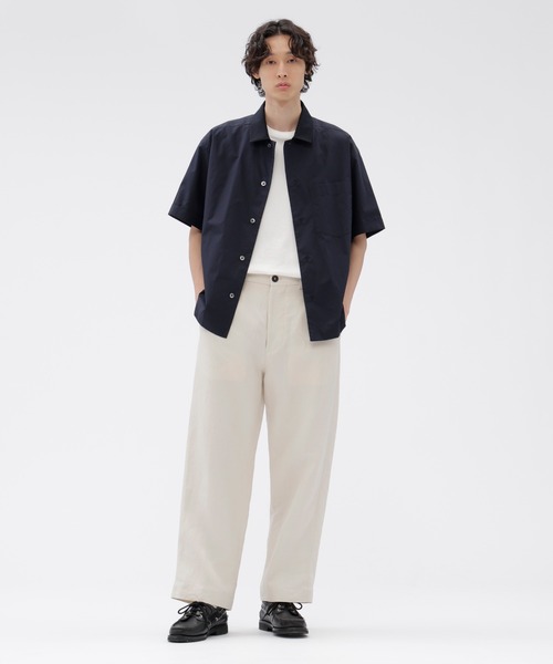 MARGARET HOWELL(マーガレットハウエル)の「HIGHDENSE COTTON PLAINWEAVE Ⅱ(シャツ/ブラウス・メンズ・ネイビー/ライトグレー・SMALL/MEDIUM/LARGE)」の5枚目の写真
