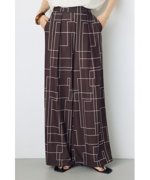 AZUL by moussy(アズールバイマウジー)の「【接触冷感ひんやり♪】【身長/骨格別着用画像あり】幾何学柄ワイドパンツ 夏服 春服 秋服(スラックス・レディース・ブラウン/ブラック/アイボリー・SMALL/MEDIUM)」の1枚目の写真