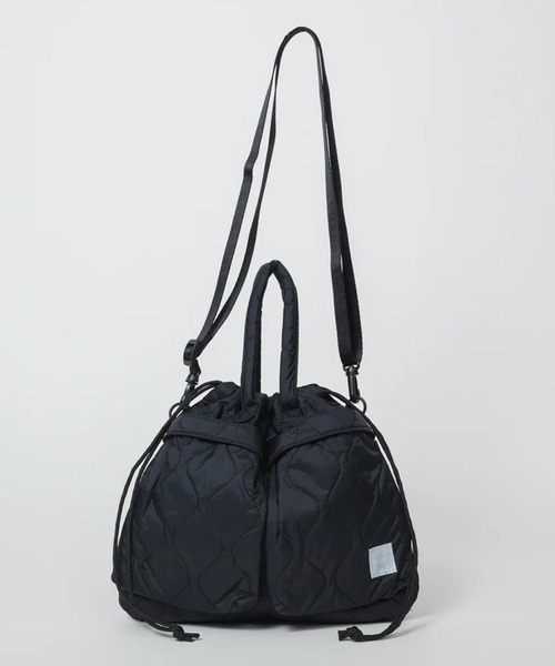 MIS（エムアイエス）の「【MIS】MILITARY QUILTED HELMET BAG / ミリタリーキルトヘルメットバッグ（トートバッグ・レディース・イエロー/ブルー/ブラック/ピンク/グリーン/ベージュ・FREE）」の2枚目の写真