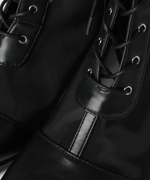 HARE(ハレ)の「レースアップヒールブーツ(HARE)(ブーツ・レディース・ブラック・MEDIUM/LARGE)」の2枚目の写真