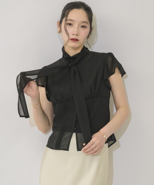 NEUNA(ヌナ)の「【上品な韓国オンニスタイルに◎】リボンタイフェミニンブラウス(シャツ/ブラウス・レディース・アイボリー/ブルー/ブラック・FREE)」の21枚目の写真