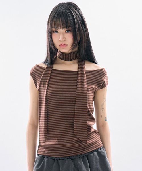 raucohouse（ラウコハウス）の「ドレープボーダー2WAY半袖Tシャツ（Tシャツ/カットソー・レディース・ブラック/グレー/ブラウン・FREE）」の3枚目の写真