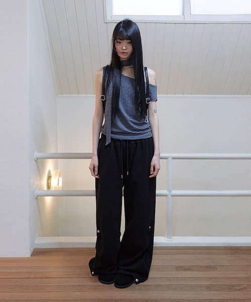 raucohouse（ラウコハウス）の「ドレープボーダー2WAY半袖Tシャツ（Tシャツ/カットソー・レディース・ブラック/グレー/ブラウン・FREE）」の6枚目の写真
