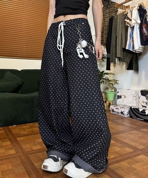 lilful（リルフル）の「【26年春夏新作】ドット柄 フロントレースアップ ワイドデニムパンツ（デニムパンツ・レディース・ドット・L/M）」の17枚目の写真