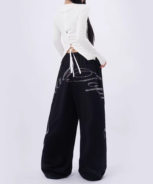 c.u.l(シーユーエル)の「ラインストーンロゴ ワイドスウェットパンツ culw941(スウェットパンツ・レディース・ブラック・S/M)」の11枚目の写真