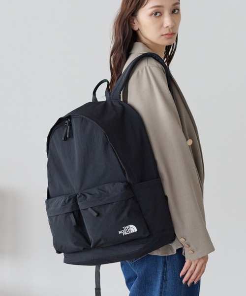 THE NORTH FACE(ザノースフェイス)の「【THE NORTH FACE/ザ・ノースフェイス】軽量 デイリーマルチリュック/バックパック/TNF DAY PACK/ユニセックス(バックパック/リュック・レディース・ブラック・FREE)」の1枚目の写真