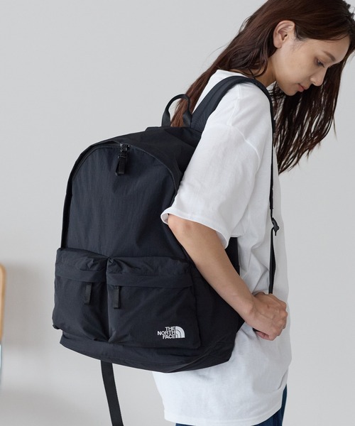 THE NORTH FACE(ザノースフェイス)の「【THE NORTH FACE/ザ・ノースフェイス】軽量 デイリーマルチリュック/バックパック/TNF DAY PACK/ユニセックス(バックパック/リュック・レディース・ブラック・FREE)」の2枚目の写真