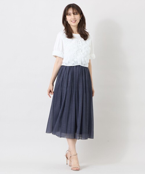 TO BE CHIC（トゥー ビー シック）の「フラワーチュール ドッキングカットソー（Tシャツ/カットソー・レディース・ブラック/オフホワイト・40）」の3枚目の写真