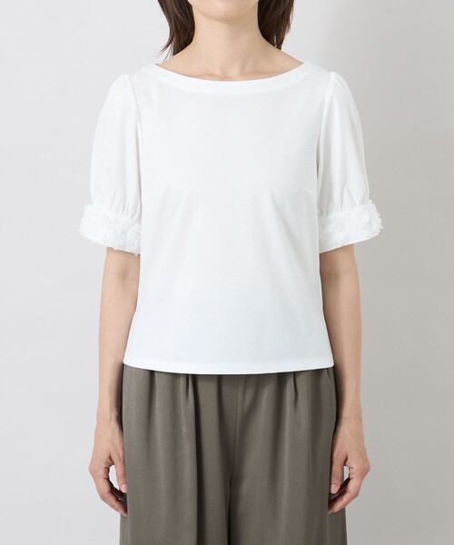 TO BE CHIC（トゥー ビー シック）の「フラワーチュール ドッキングカットソー（Tシャツ/カットソー・レディース・ブラック/オフホワイト・40）」の5枚目の写真