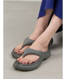PAES | 【emmi×PAES】New Flipflop(サンダル)