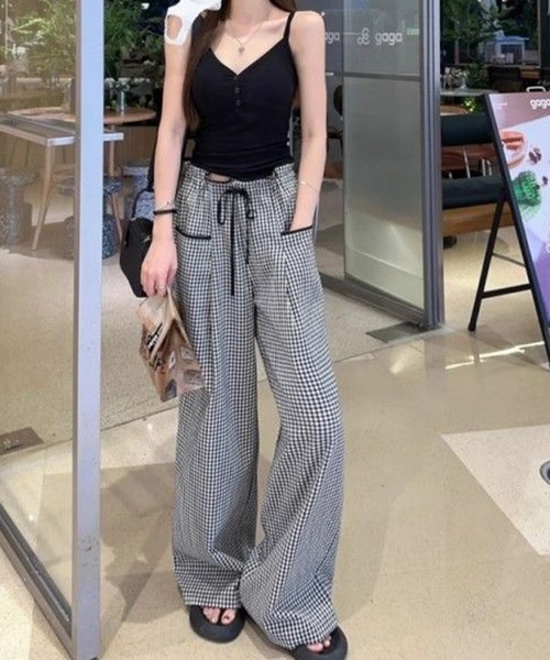 AsheKsha(アシクシャ)の「黒と白のチェック柄ワイドレッグカジュアルパンツ(その他パンツ・レディース・ブラック×ホワイト・L/M)」の7枚目の写真