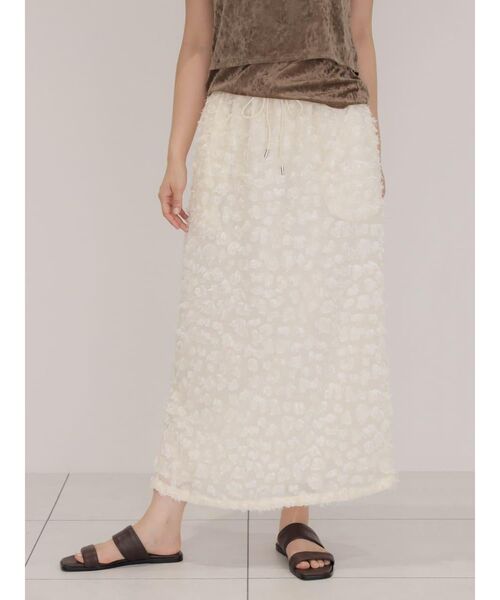 FIKA.(フィーカ)の「Jacquard tight skirt(スカート・レディース・オフホワイト/ブラウン・MEDIUM)」の5枚目の写真
