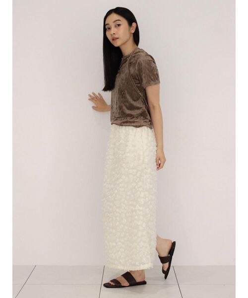 FIKA.(フィーカ)の「Jacquard tight skirt(スカート・レディース・オフホワイト/ブラウン・MEDIUM)」の8枚目の写真