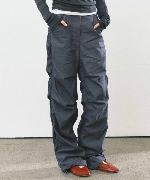 NICK&NICOLE(ニックアンドニコール)の「NICOLE シャーリングパンツ デニム(その他パンツ・レディース・その他・SMALL/MEDIUM/LARGE)」の2枚目の写真