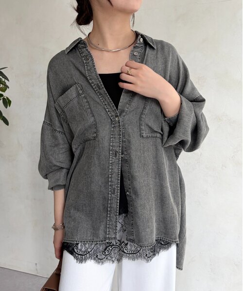 Jena espace merveilleux(ジェナ エスパスメルヴェイユ)の「テンセルバックシャーリングシャツ(シャツ/ブラウス・レディース・ブルー/グレー/サックスブルー・FREE)」の2枚目の写真