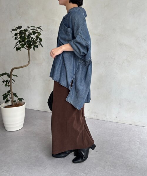 Jena espace merveilleux(ジェナ エスパスメルヴェイユ)の「テンセルバックシャーリングシャツ(シャツ/ブラウス・レディース・ブルー/グレー/サックスブルー・FREE)」の11枚目の写真